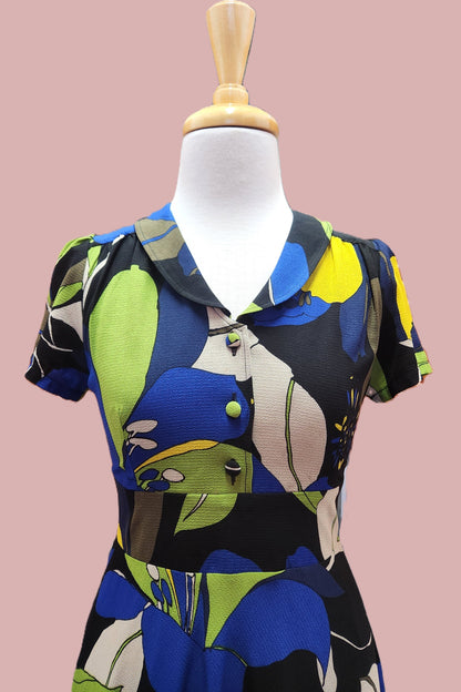 Bold leaf Dress // Sample