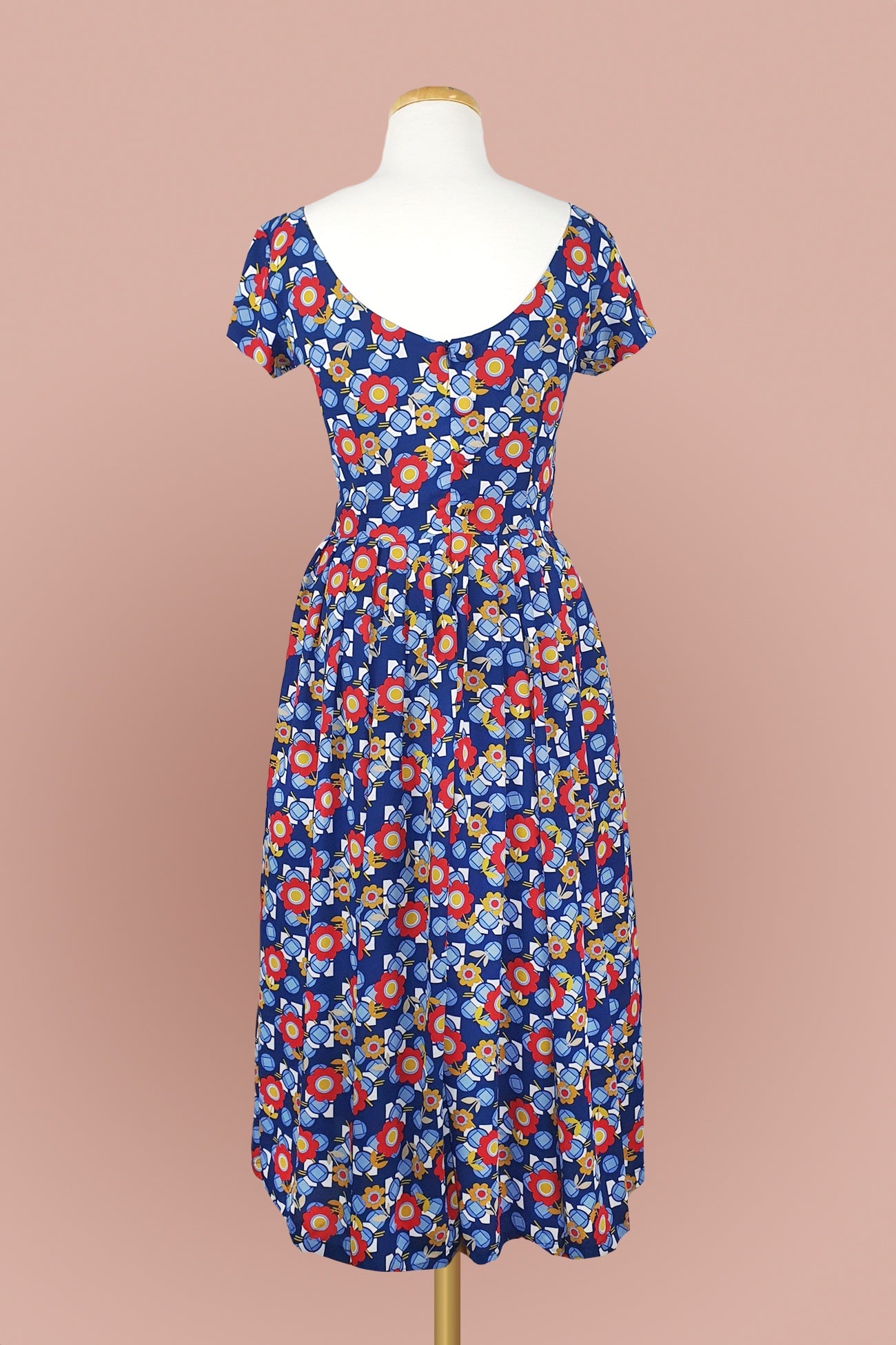 Elaine Dress // Flower Button