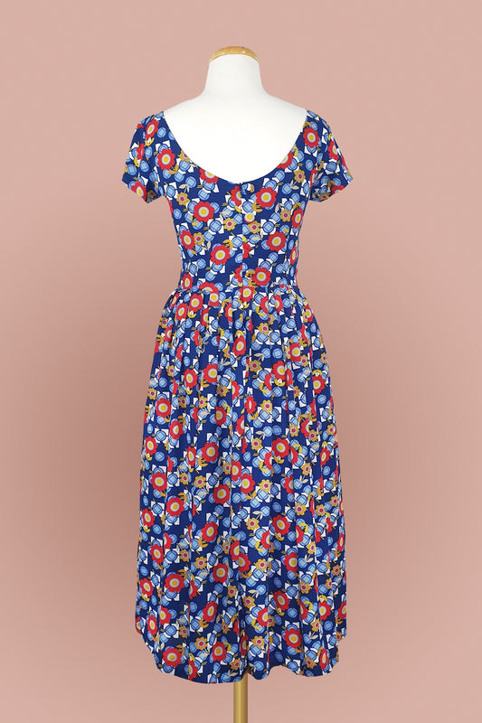 Elaine Dress // Flower Button