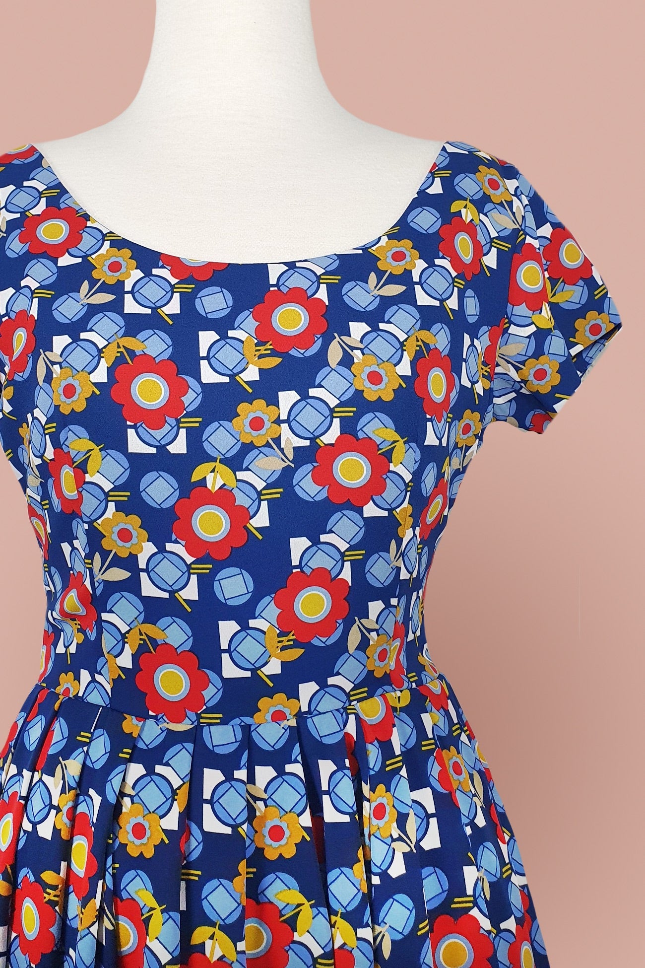 Elaine Dress // Flower Button