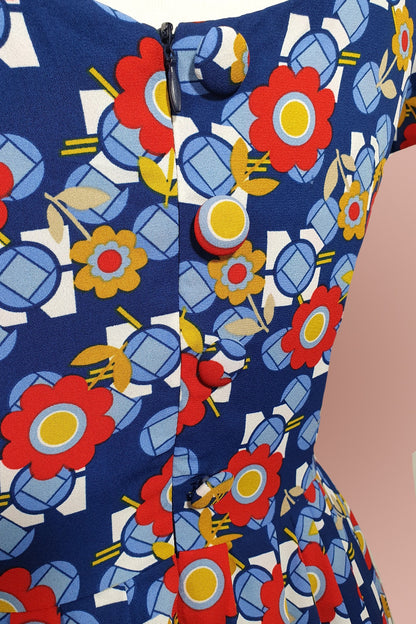 Elaine Dress // Flower Button